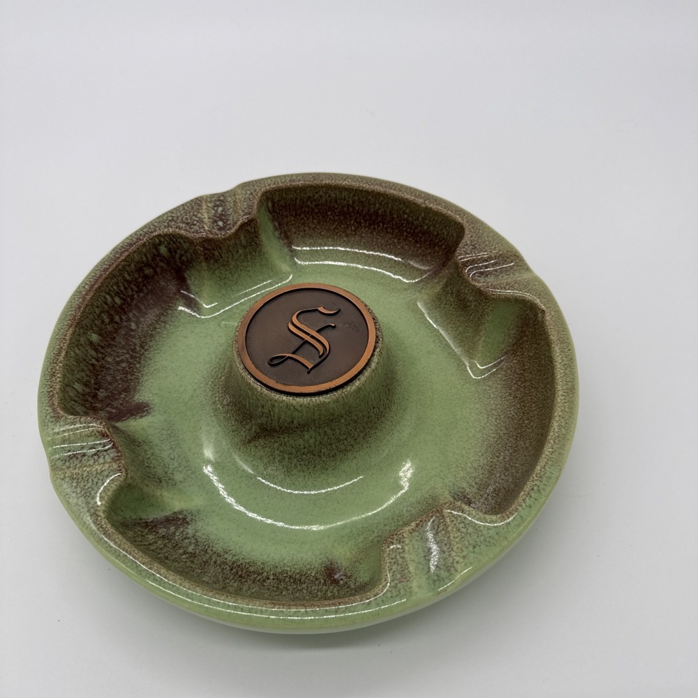 Vtg 'The Hyde Park No. 1900' Very Heavy Ceramin Ashtray w Speckled Design Green